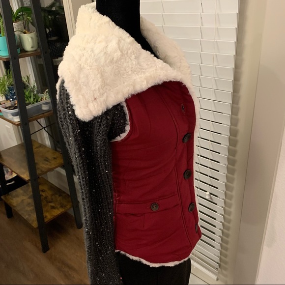 Cranberry Vest Lined with Cream Faux Fur - Picture 3 of 6